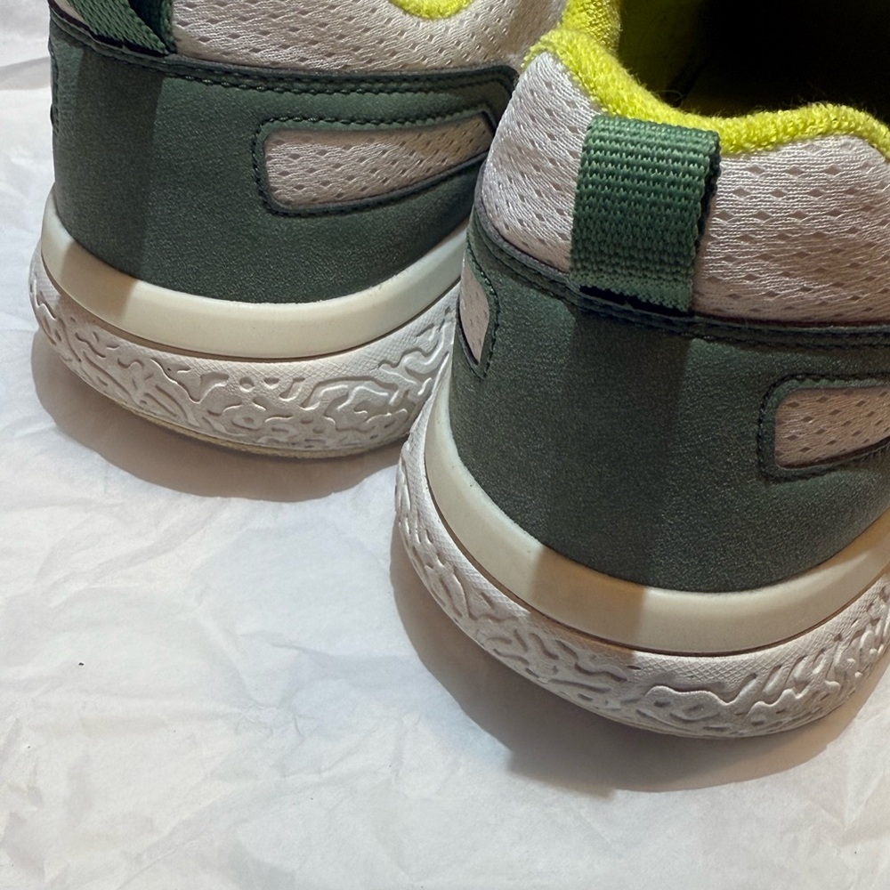 Olukai Bright White/Leaf 'Anau Men's Pickleball Shoes 10545-WBSE M12 - Picture 6 of 7